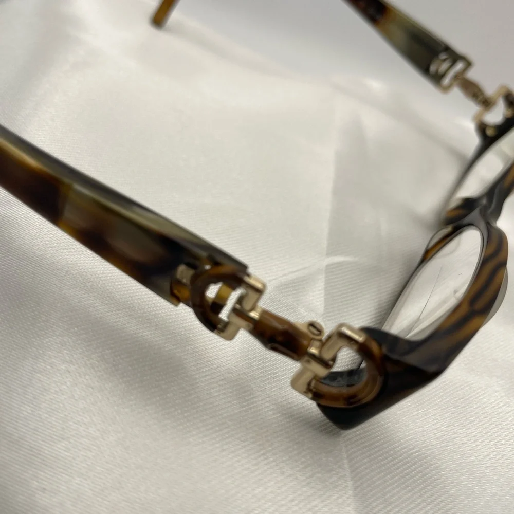 Vintage Gucci GG 3009 SVF Tortoise Horsebit Eyeglass Frames Made in Italy Authen - Picture 13 of 15